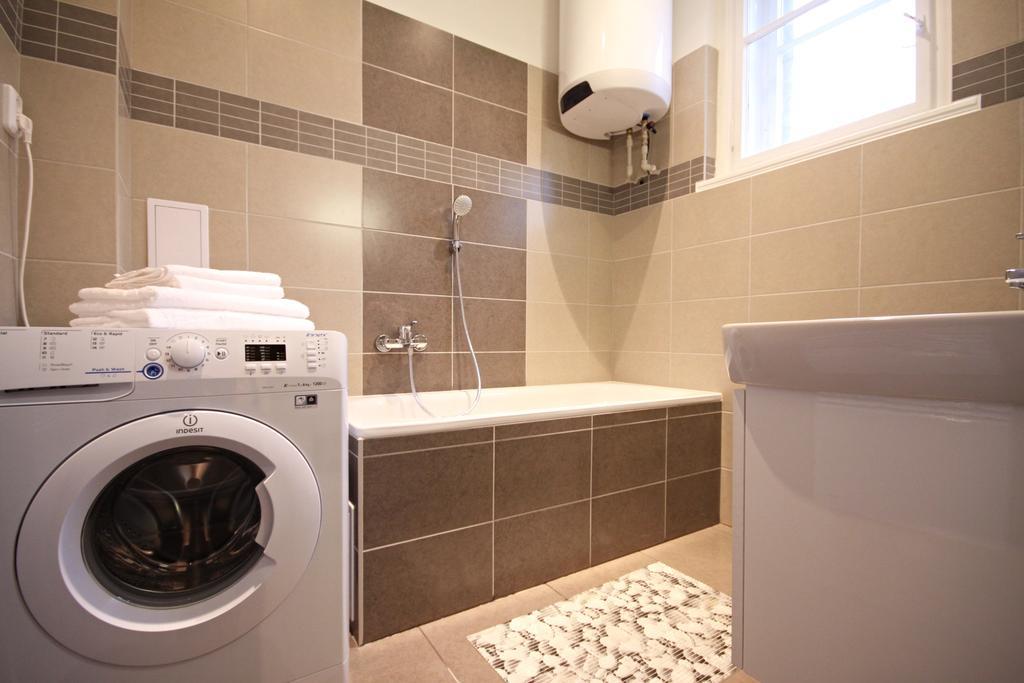 Jezerka Apartments Prague Phòng bức ảnh