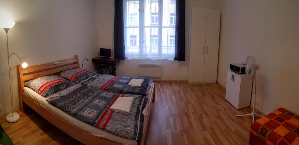 Jezerka Apartments Prague Ngoại thất bức ảnh