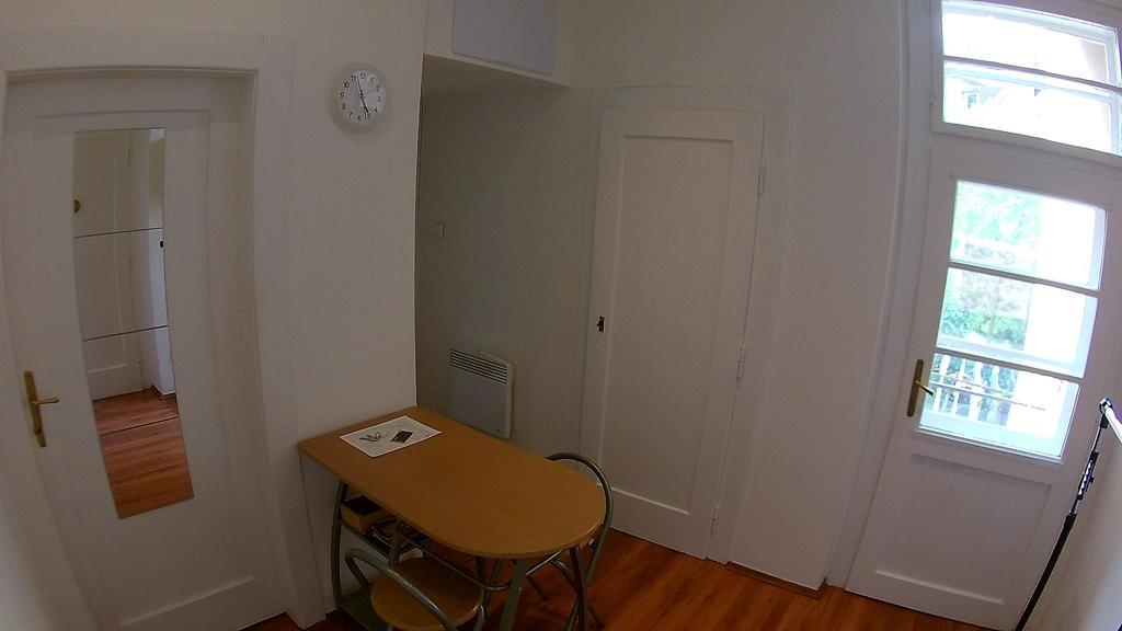 Jezerka Apartments Prague Ngoại thất bức ảnh