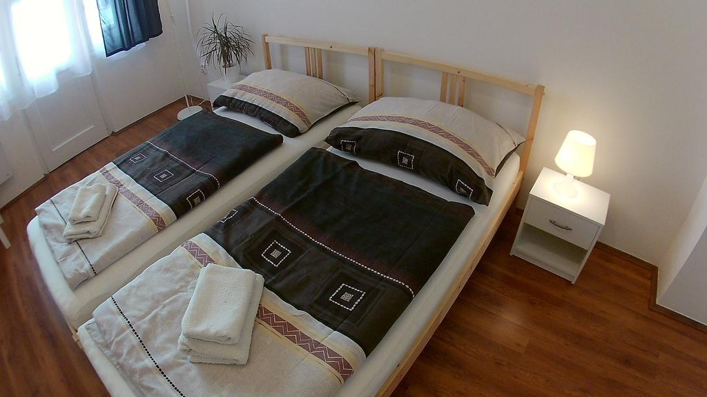 Jezerka Apartments Prague Ngoại thất bức ảnh