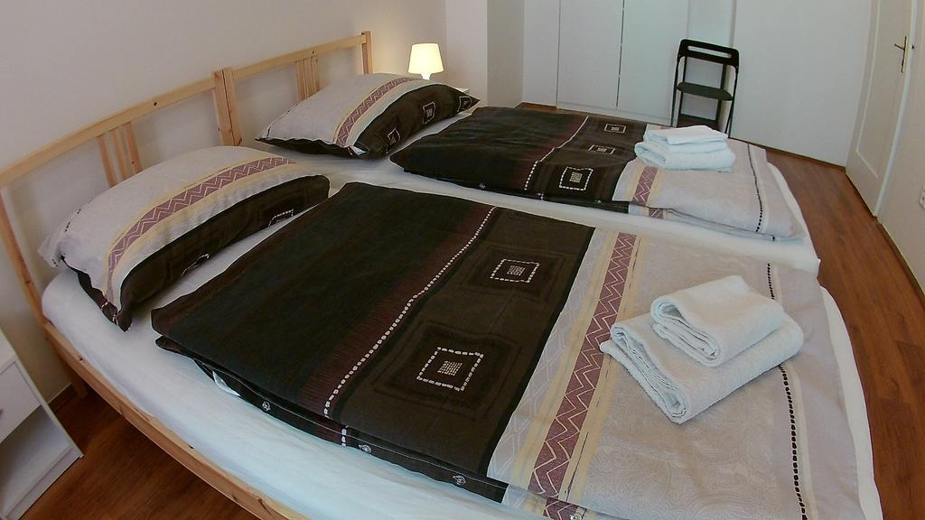 Jezerka Apartments Prague Ngoại thất bức ảnh