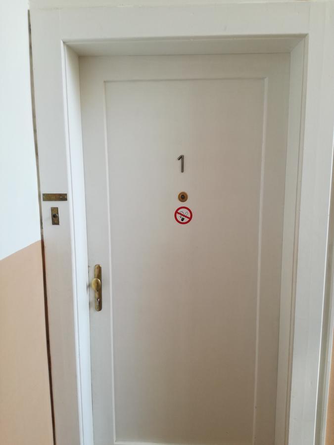 Jezerka Apartments Prague Ngoại thất bức ảnh