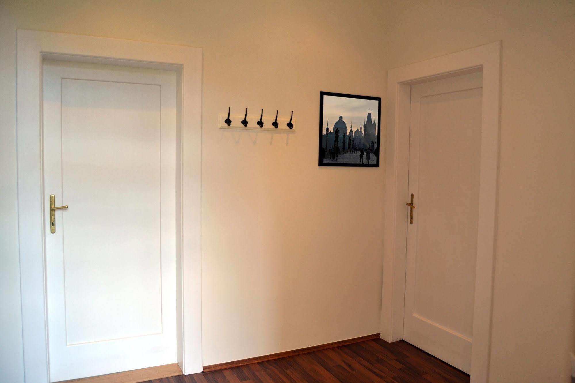 Jezerka Apartments Prague Ngoại thất bức ảnh