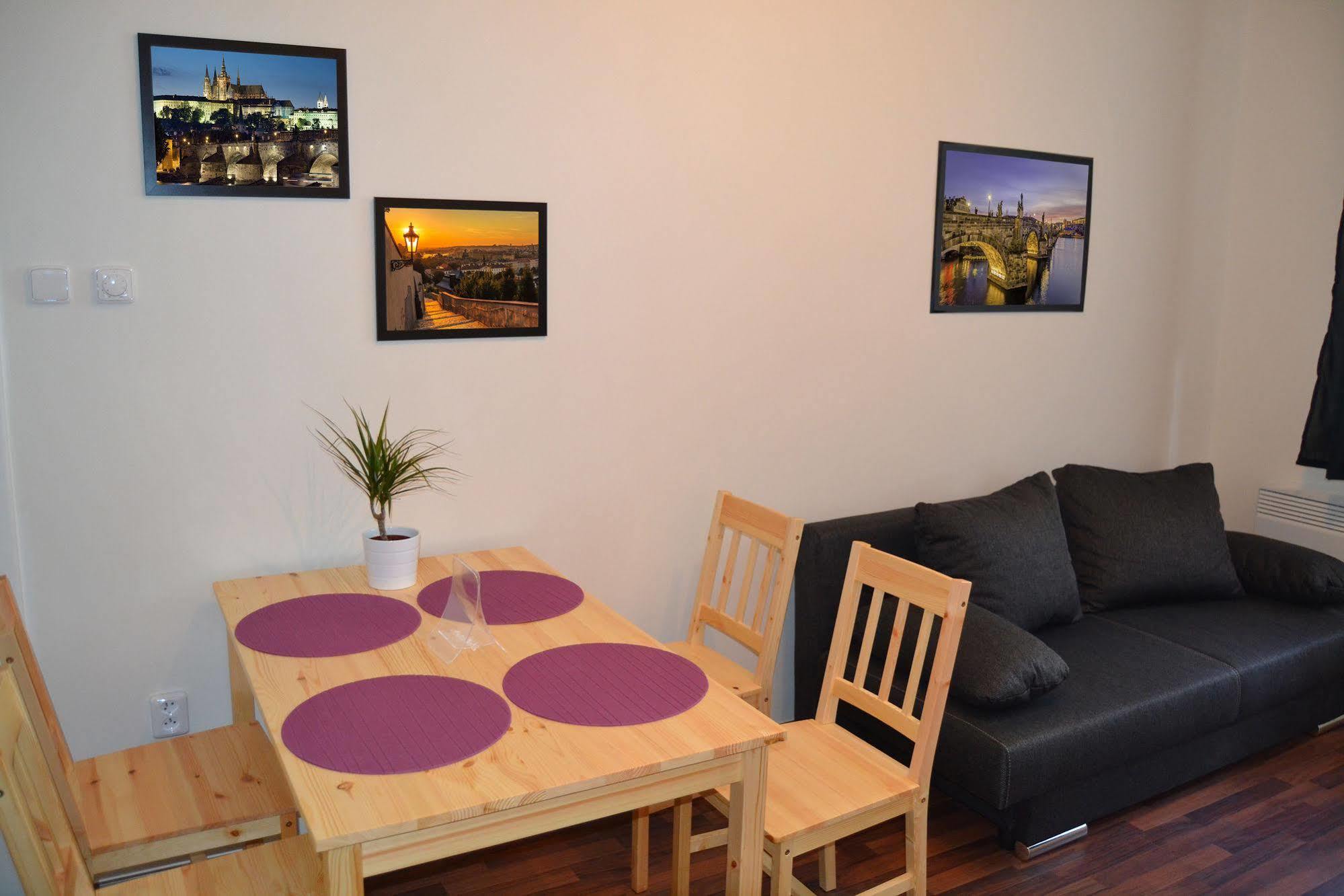 Jezerka Apartments Prague Ngoại thất bức ảnh